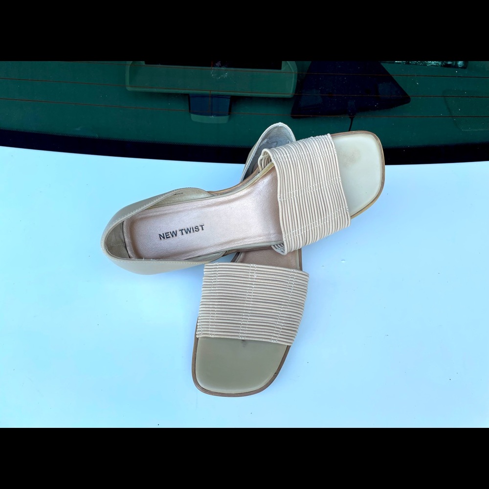 Summertime sandals by New Twist in beige 7 1/2